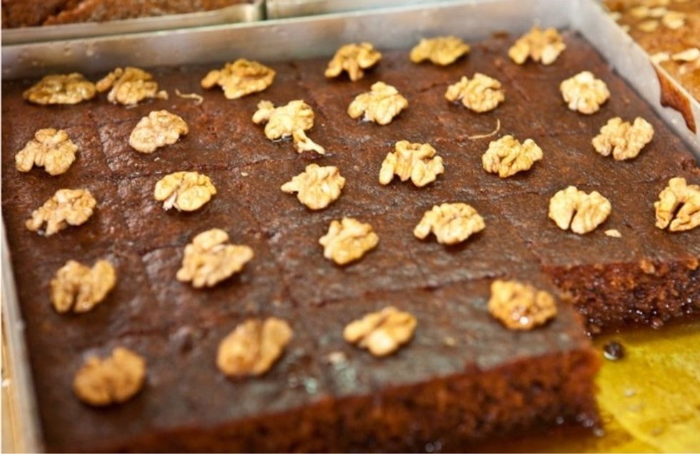 Let it cool down for a while, before serving. This greek walnut cake is ideally served cold with some vanilla ice-cream aside. Enjoy!!