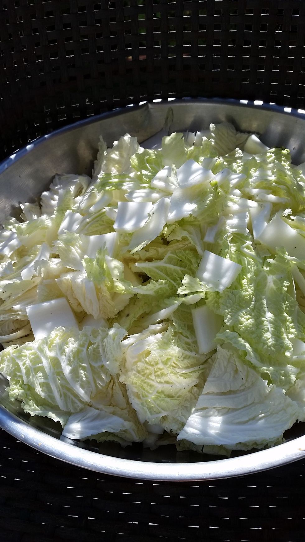 Let it stay in water for an hour