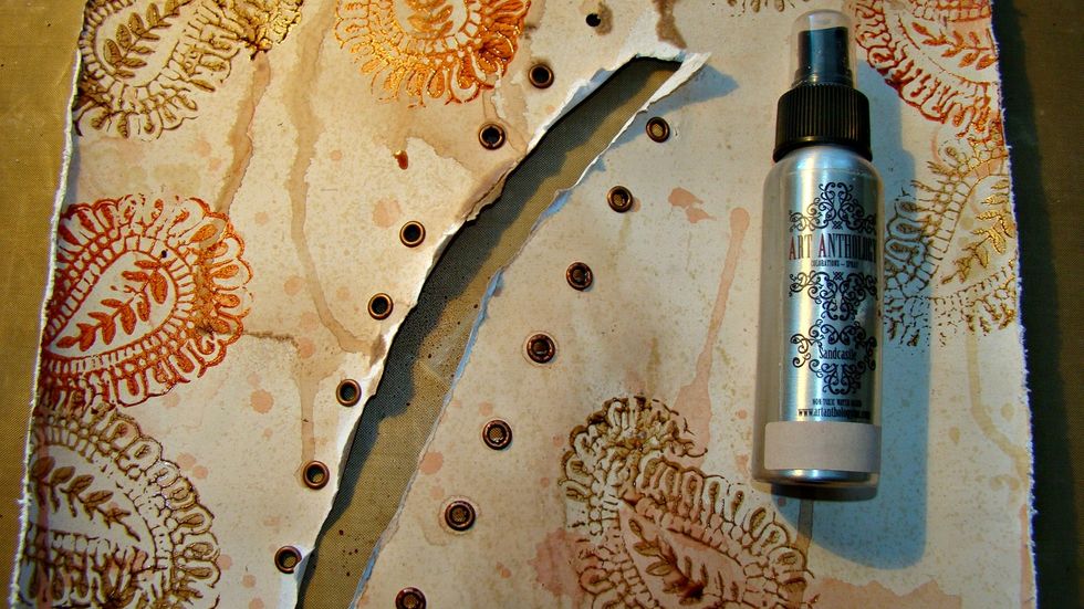 Let's added some warm colors to your layout. Using Sandcastle Colorations Spray provides just that !