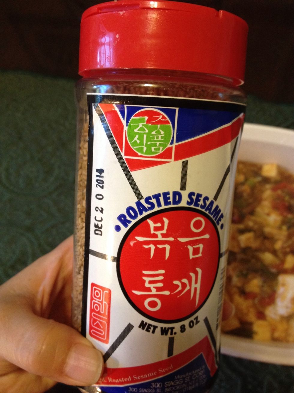 Let's not forget to add the sesame seed to our final dish! :)