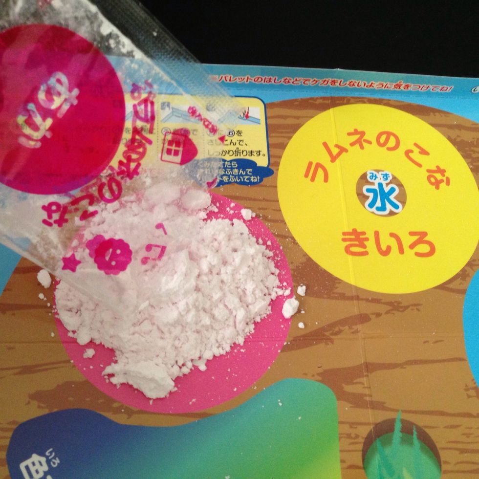 Let's start with pink -- dump the PINK powder onto the PINK pallet