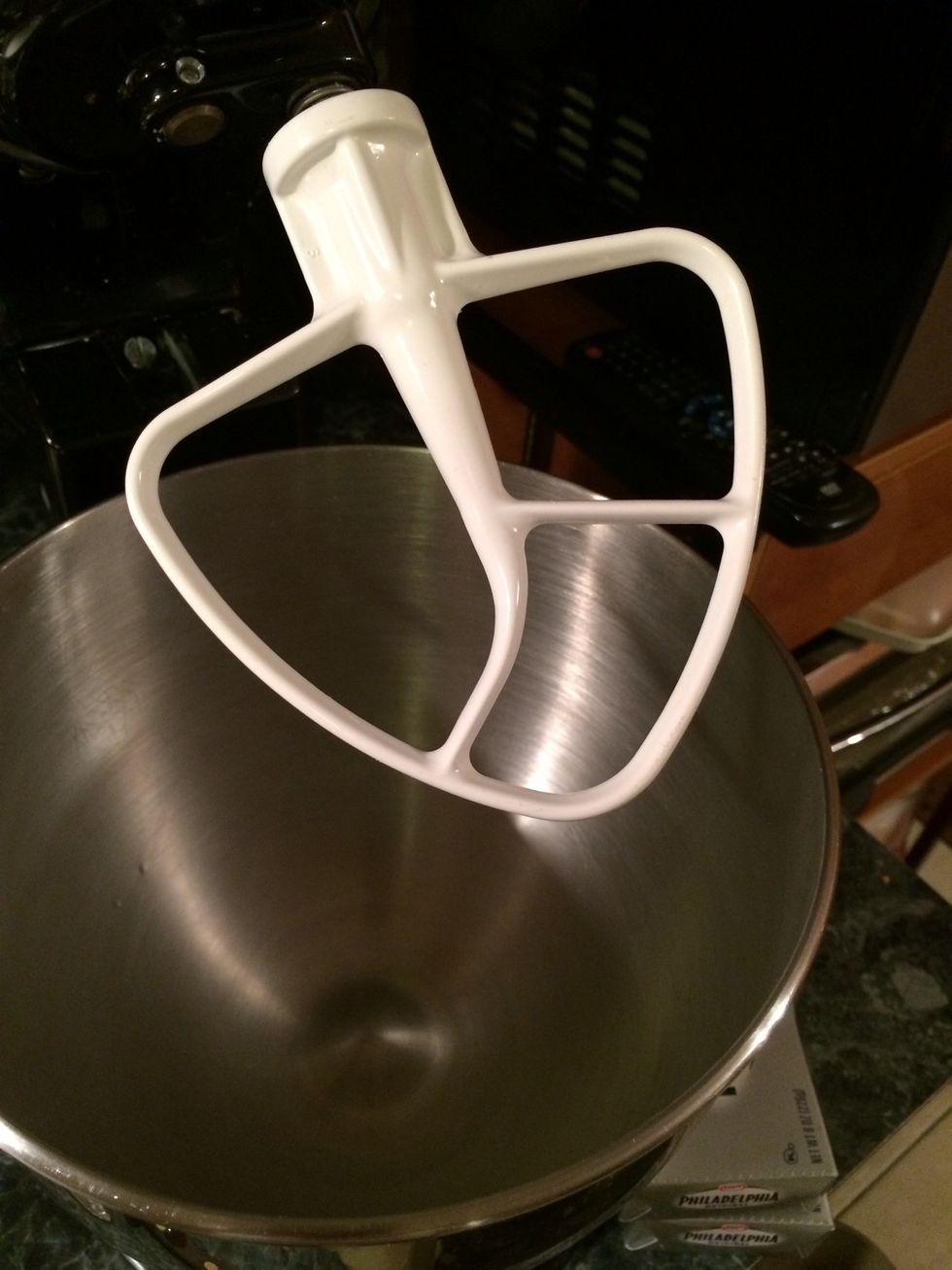 Let's work on the batter. Put the paddle attachment on your mixer, if you don't have a stand mixer,a hand mixer can be used with a large bowl.