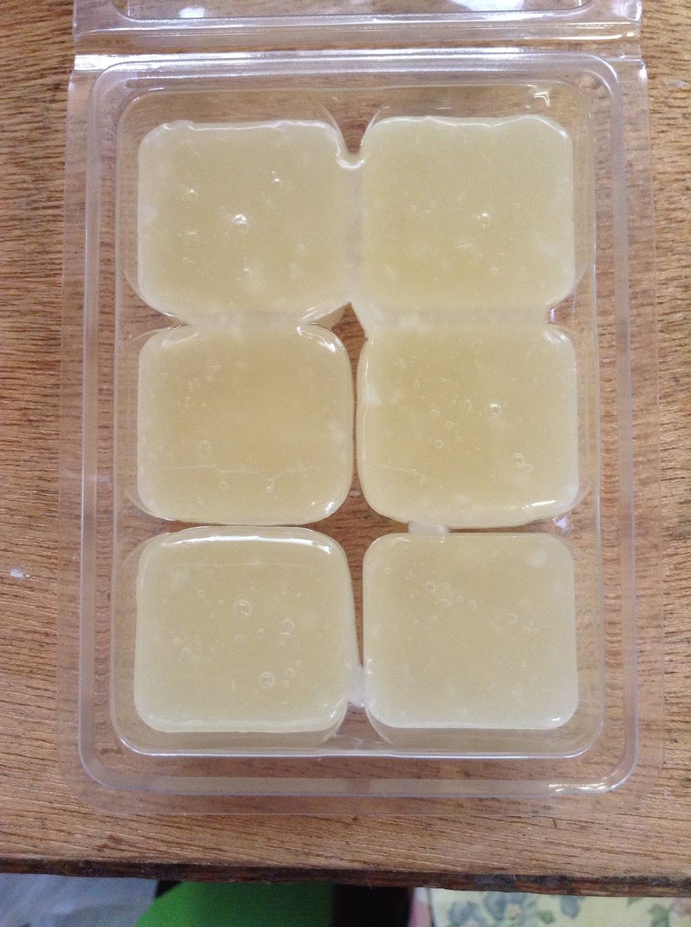 Let sit until hardened. Feel free to put it in the fridge to solidify quicker. (I found these plastic tart shell packages at Voyageur Soap & Candle.)