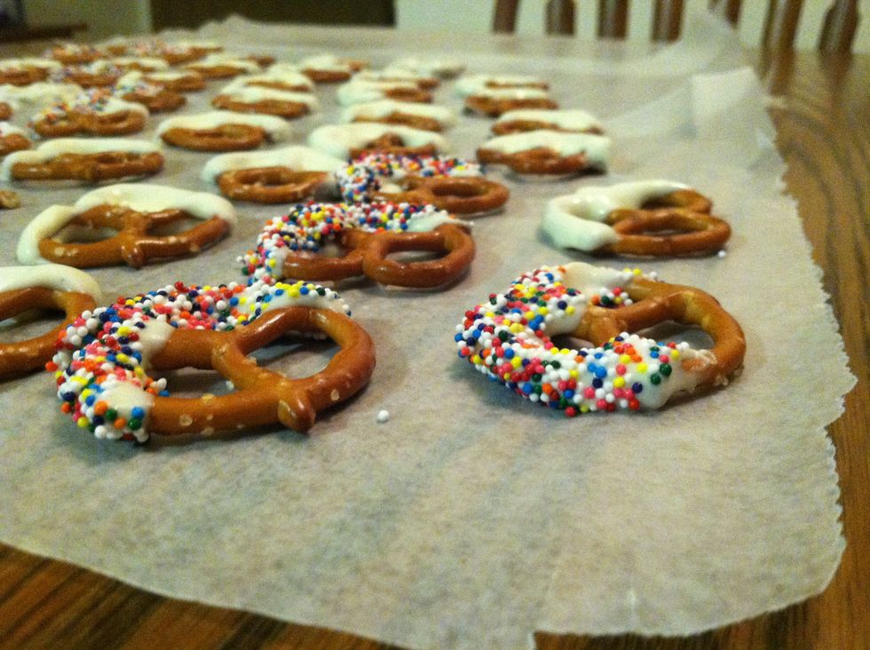 Let the chocolate cool and harden for about 5 minutes. Enjoy!