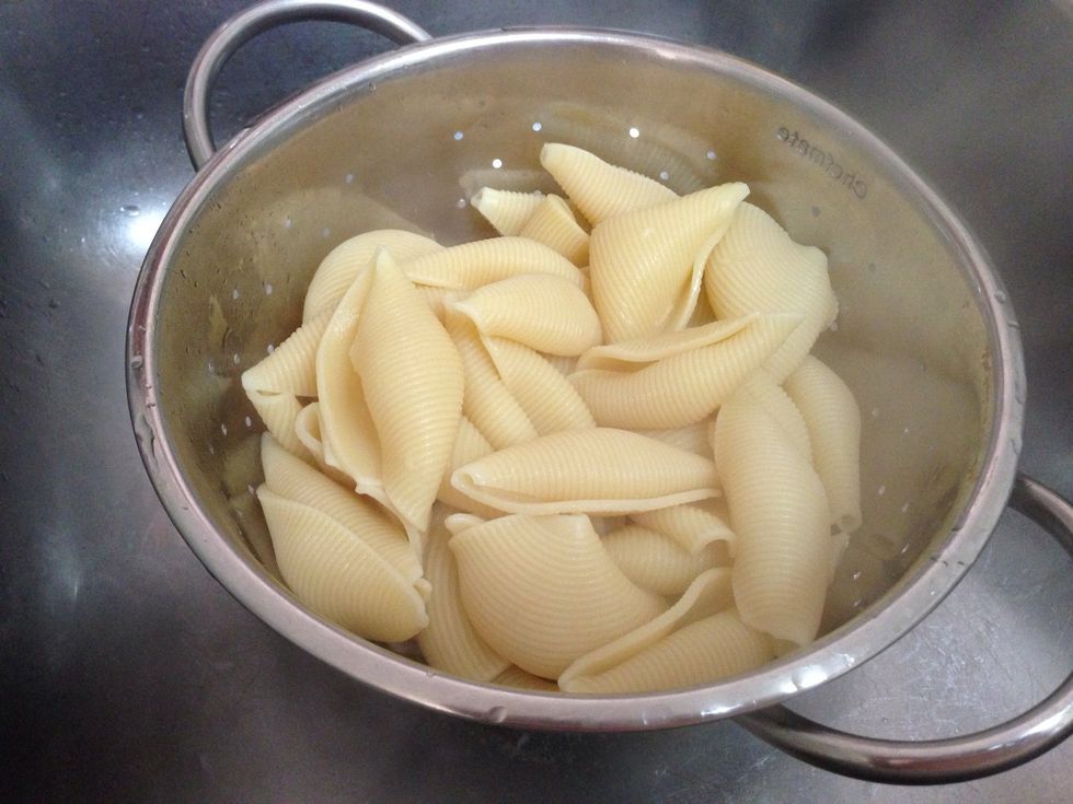 Let the pasta cool for 15-20 minutes as you will be handling it.