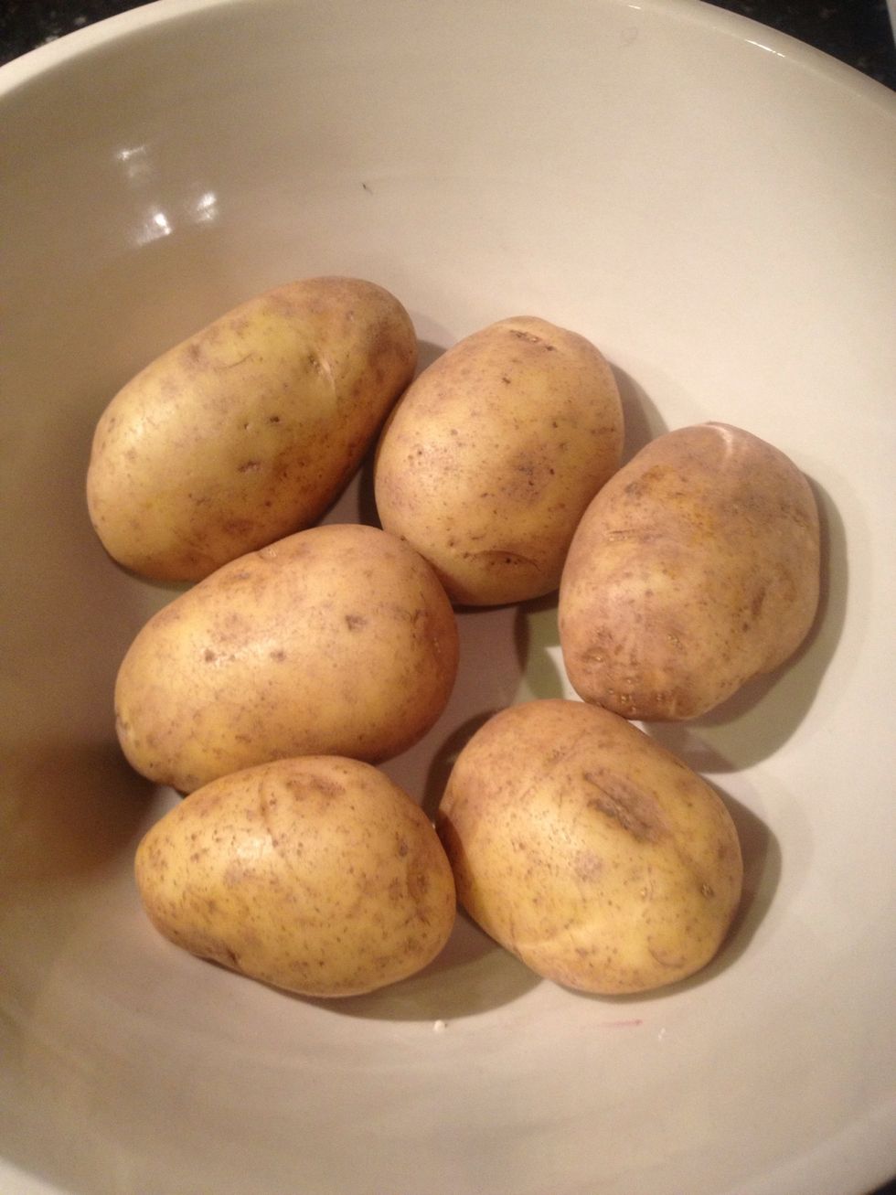 Lets get started with our potatoes gratin.