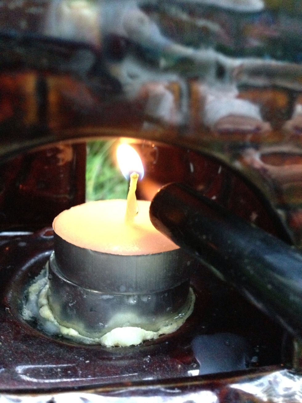 Light your tealight