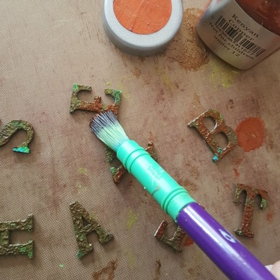 lightly add in some Sorbet medium - Kenyan Copper (Sorbet mediums have a tinge of glitter)