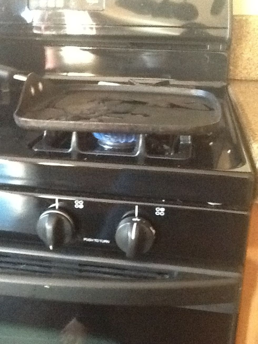 Lightly oil a griddle and put on medium heat