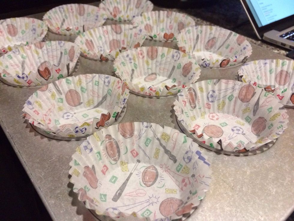 Lightly oil cupcake tin add cups