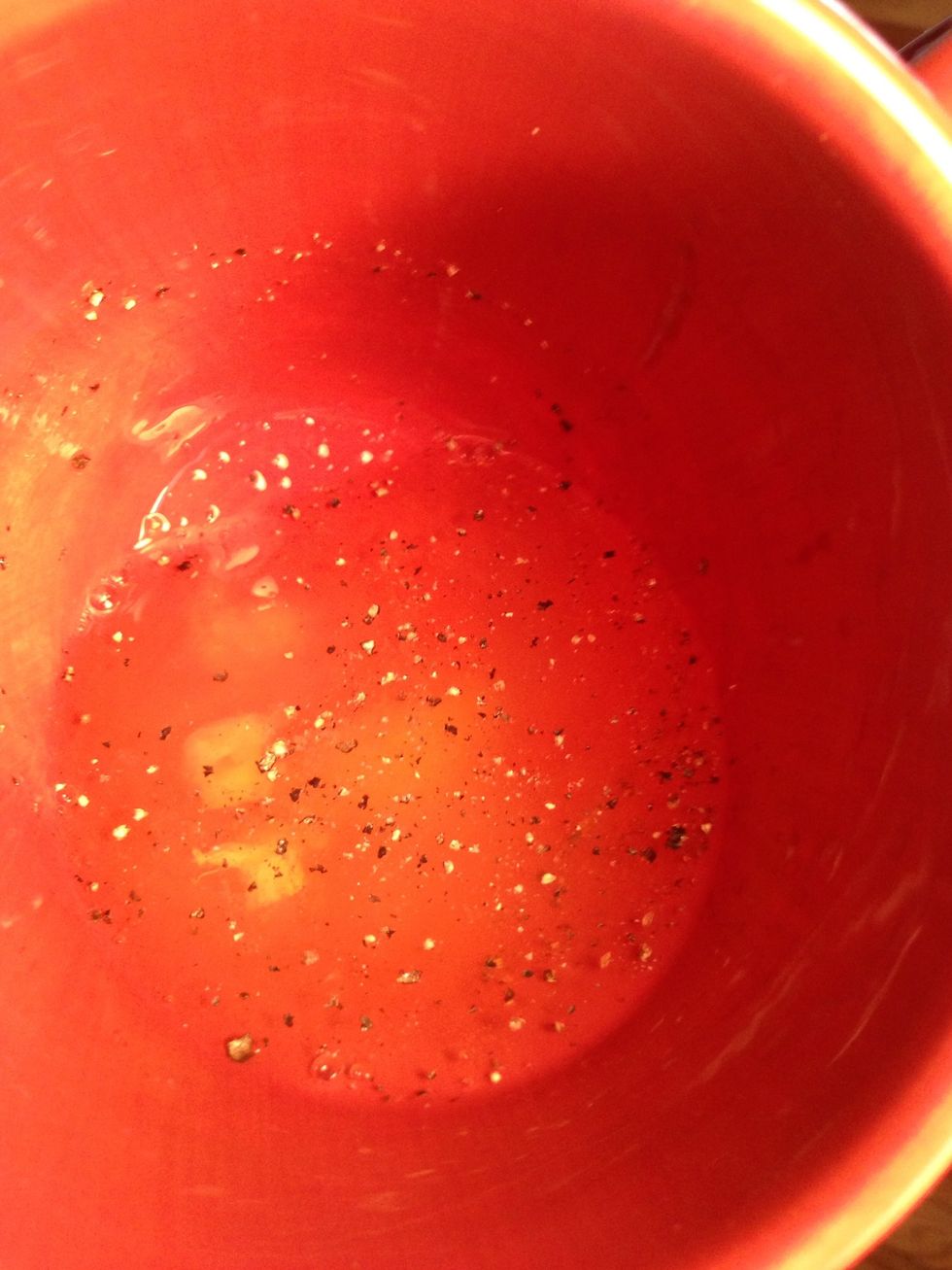 Lightly salt and pepper the egg whites. Scramble the eggs with a fork for 30-45 seconds.