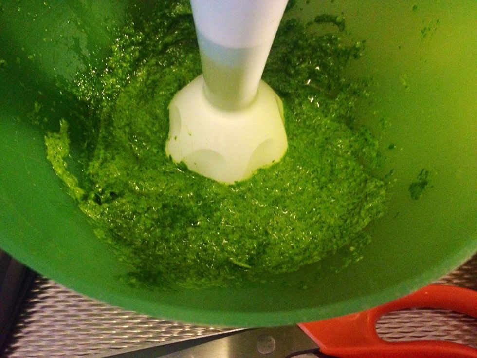 Like so. Add the parsley. I didn't find flat parsley so I used the regular kind.