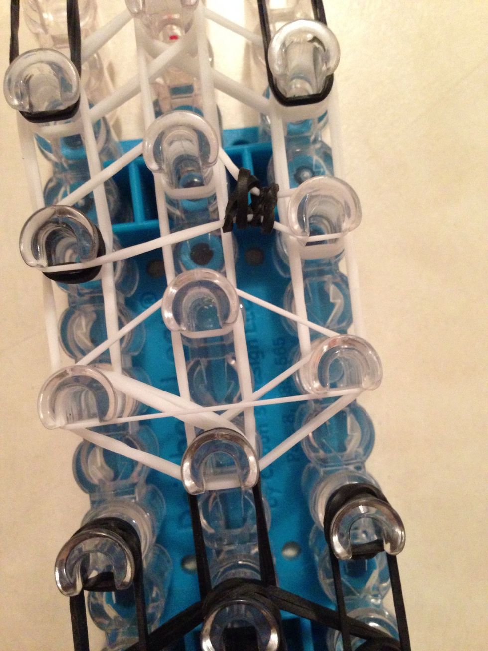 Like so make sure every black loop is over the triangle