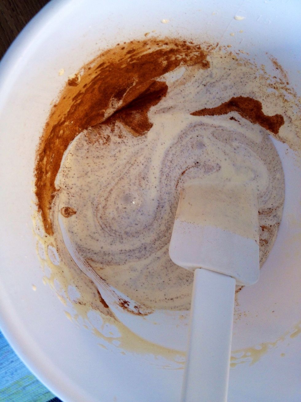 Like so. Stir. Scrape the edges so all the cinnamon is blended in the mix.