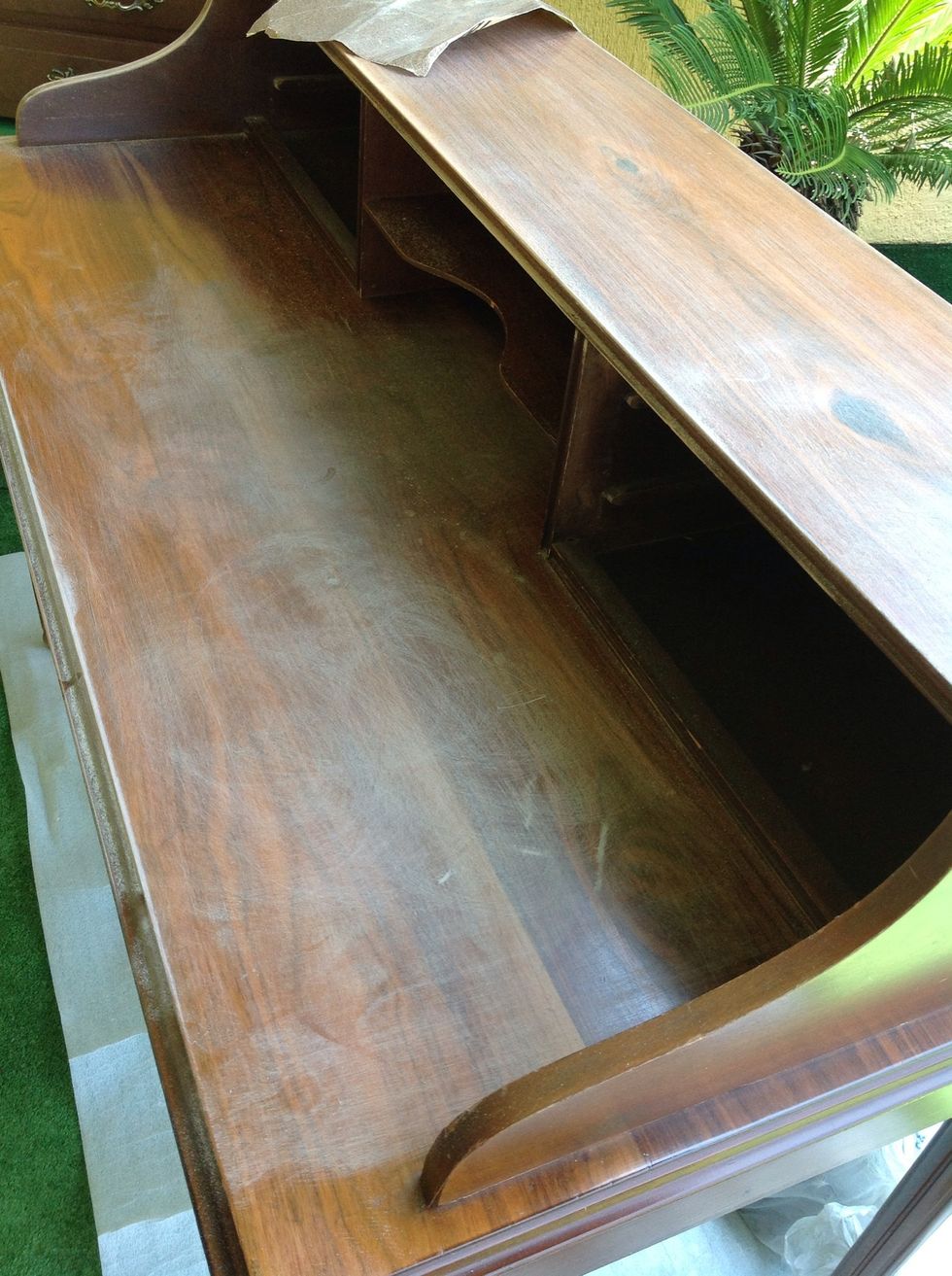 Like these I used a harsh sand paper