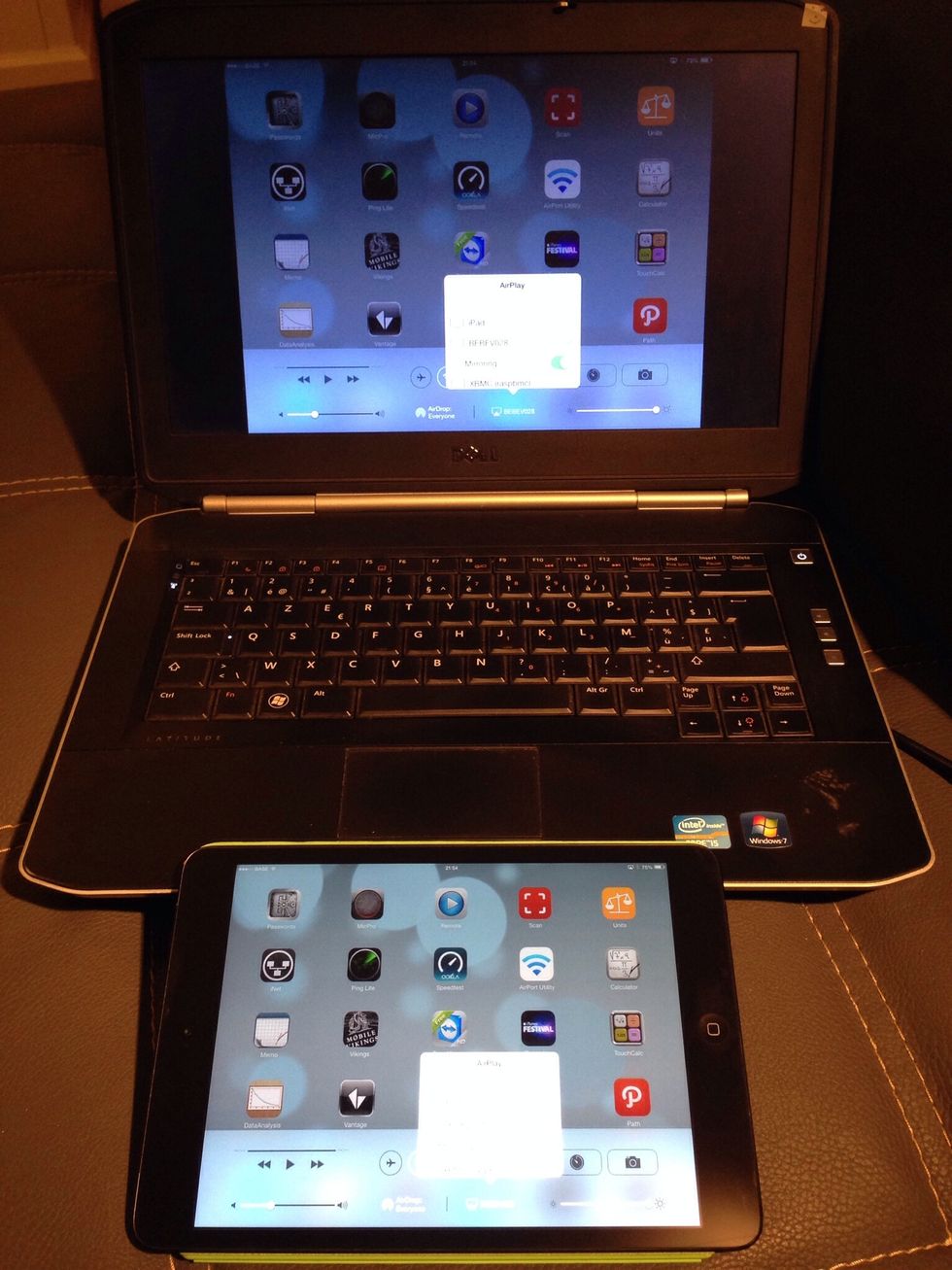 Like this! If you then have a software on your laptop that records your screen i think you're there? Perhaps something for a new Snapguide? :-)