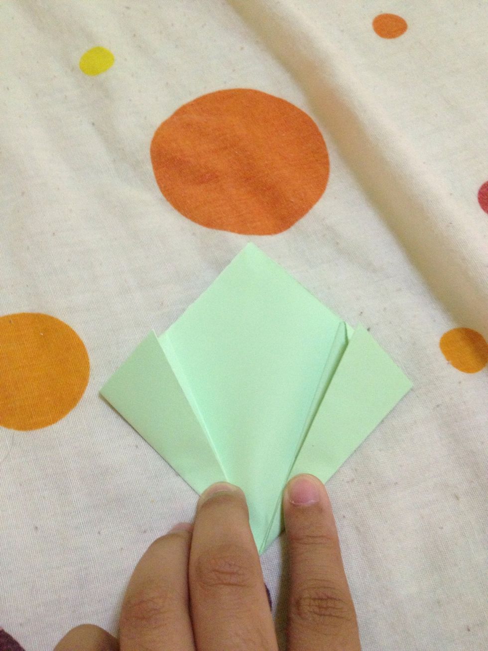 Like this. It looks like a diamond outline.
