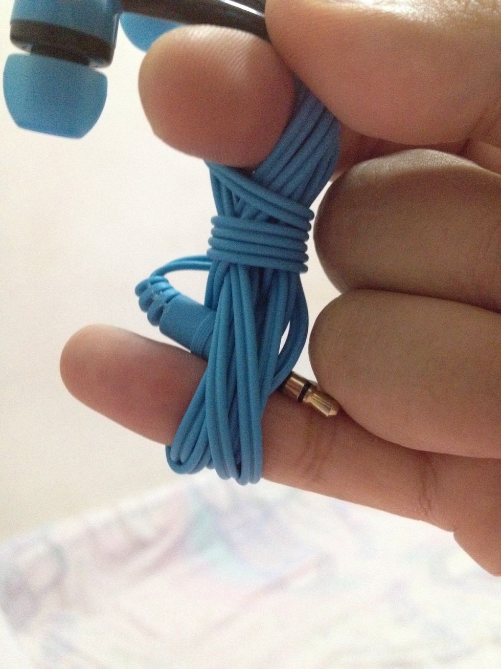Like this. \ud83d\ude01\ud83d\udc50 Then, pull the jack plug.