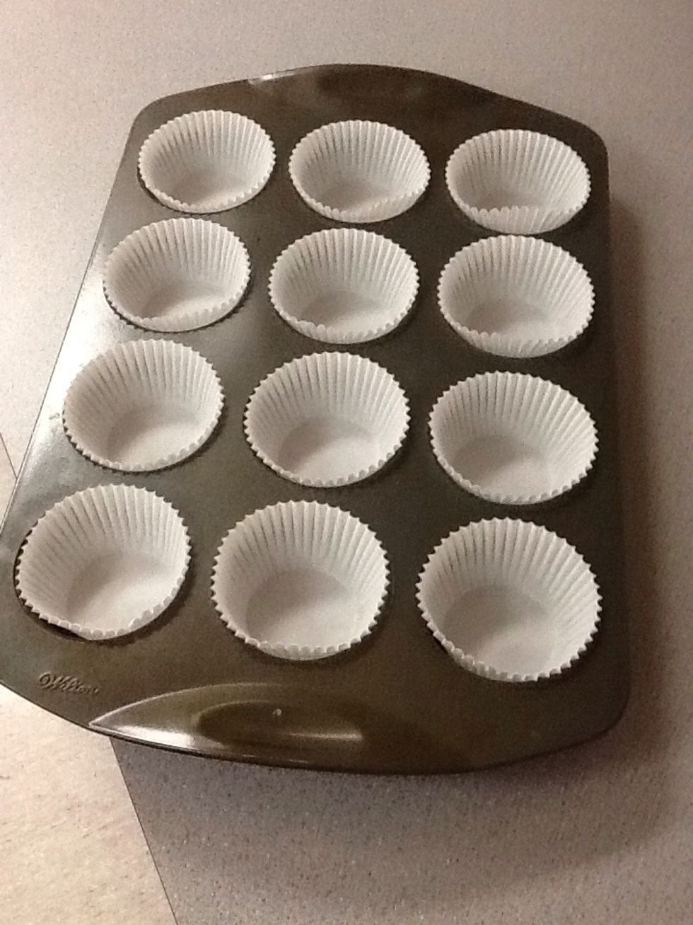 Line 12 cupcake tins