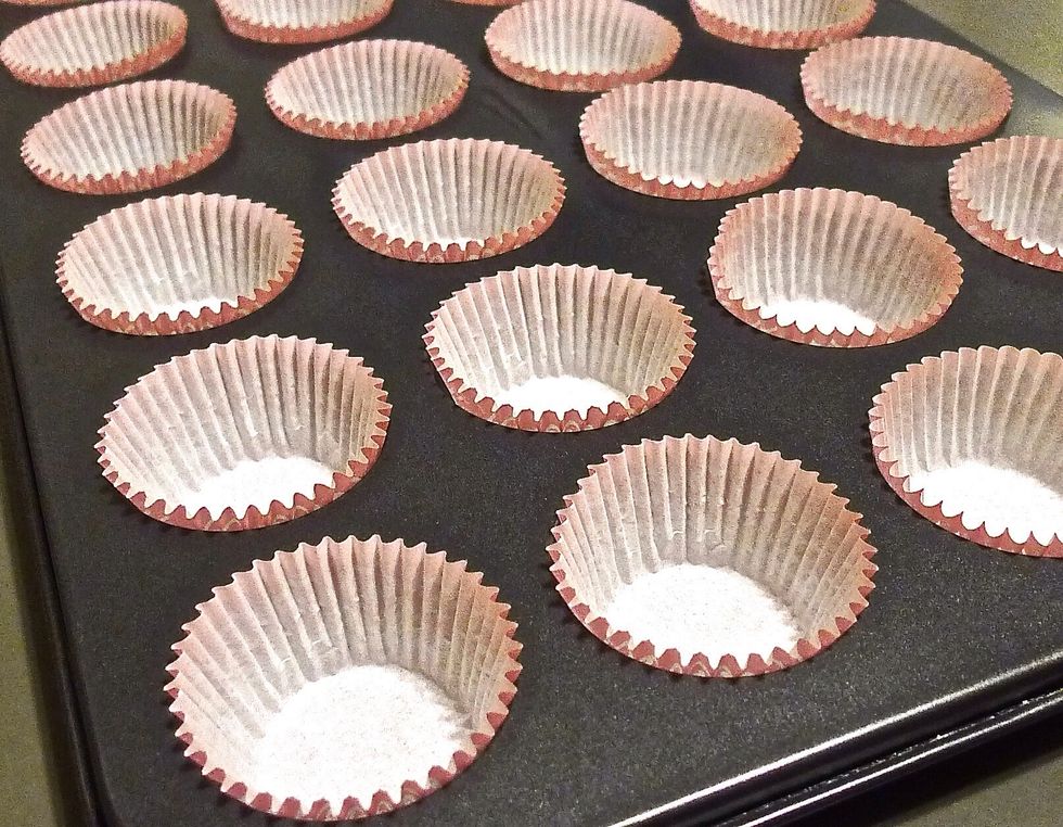 Line a 24 muffin pan with paper liners.