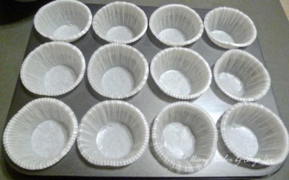 Line a muffin pan with muffin cups.
