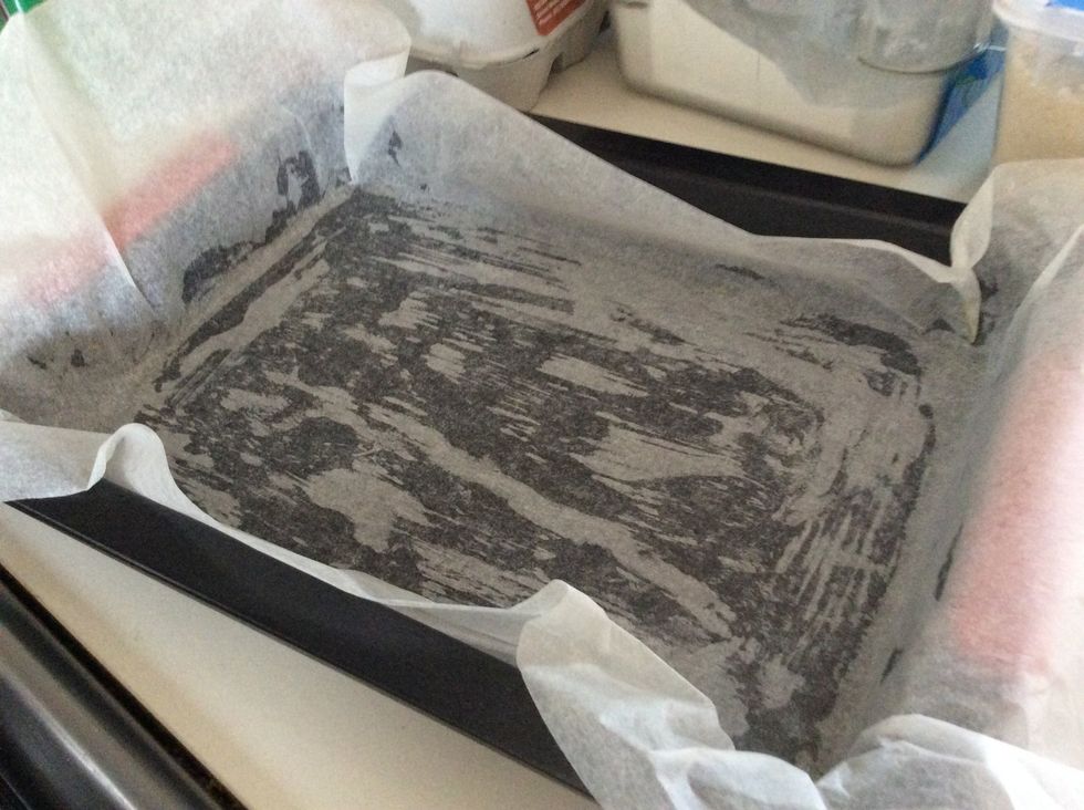 Line the tray with non stick baking paper