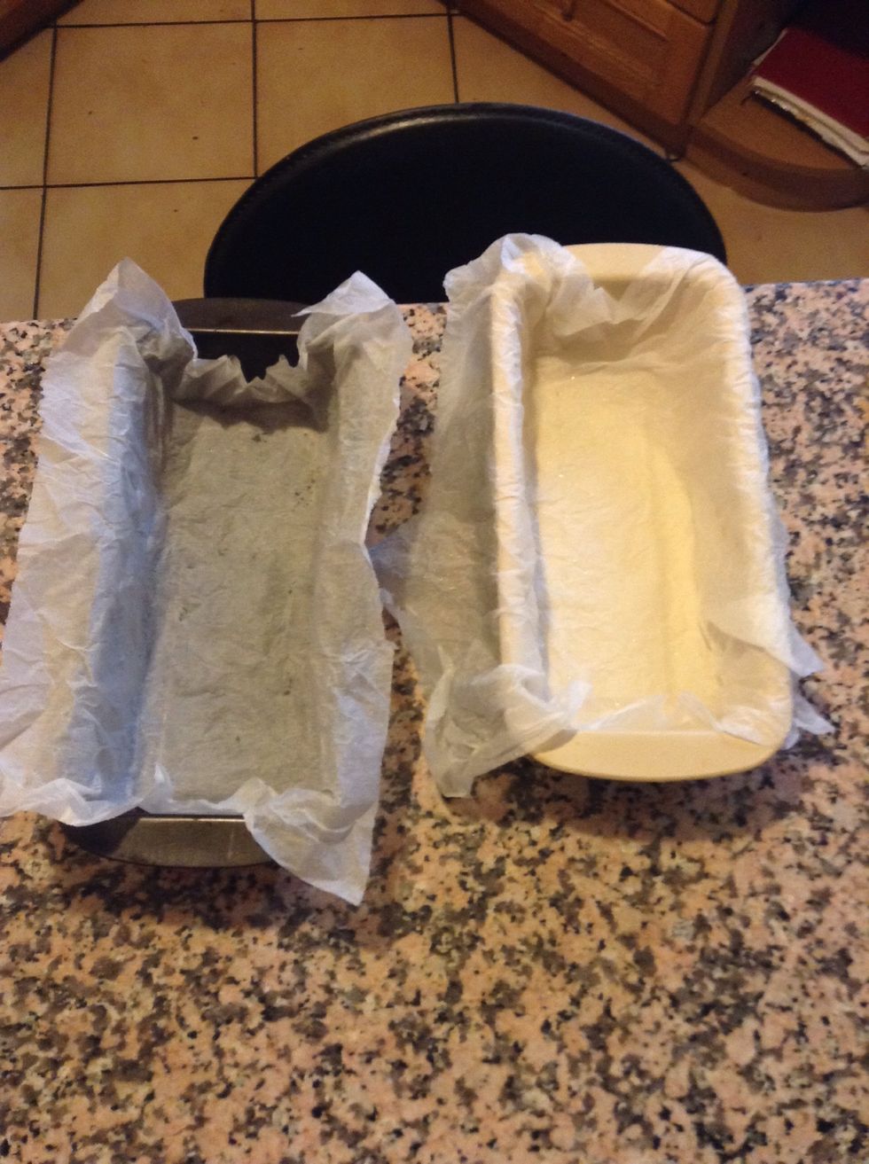 Line two tins with some parchment paper.