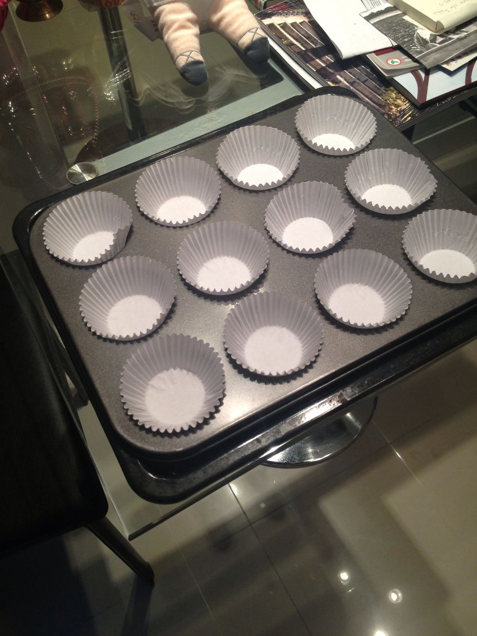 Line up the muffin pan.