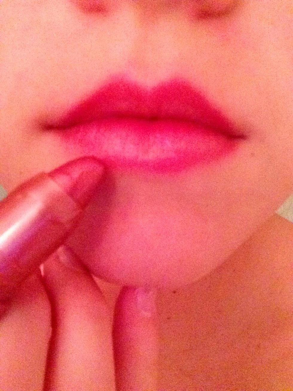 line your lips to prevent it from bleeding :) let sit for 30 seconds to a minute\u23f0