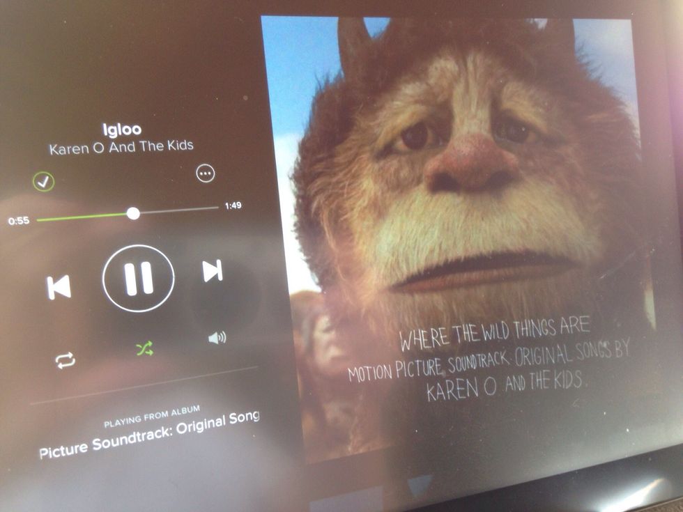 Listening to the 'Where the Wild Things Are' soundtrack is a good choice while working on this particular pattern!