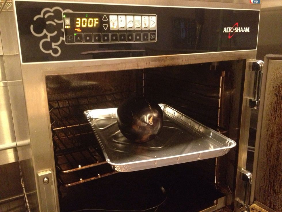 Load in to pre-heated Cook & Hold Smoker set at 300F (149C).