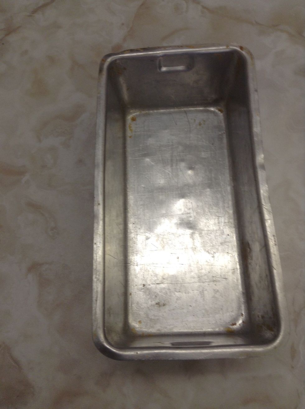 Loaf pan. Used for making bread. I can use a loaf pan to make bread.