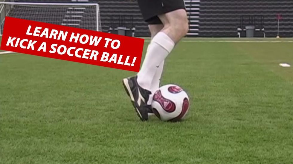 How To Kick A Football Correctly