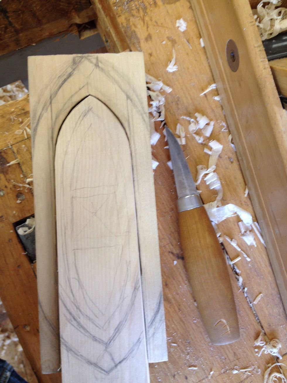 Locket ska glida p\u00e5 och kl\u00e4mmas \u00e5t den sista biten.