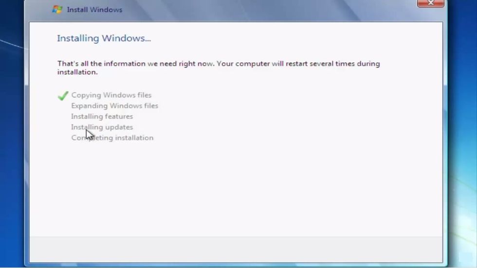 Logo em seguida ele come\u00e7ar\u00e1 a instalar o windows e poder\u00e1 reiniciar durante a instala\u00e7\u00e3o. Quando acabar ele ir\u00e1 reiniciar o computador.