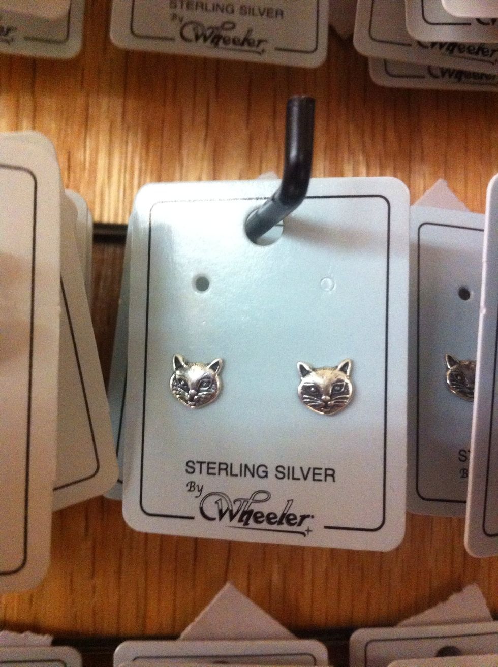 Look at some cat earrings