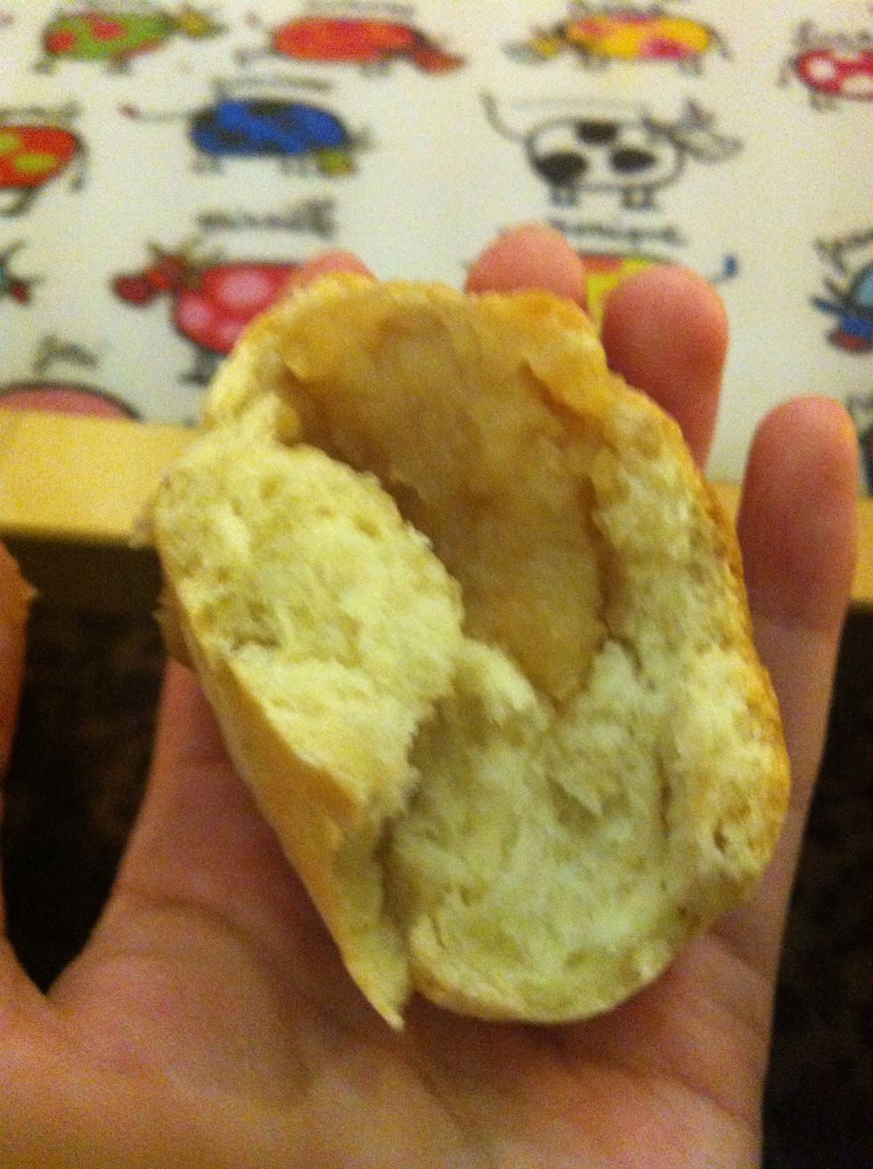 Look... The bread is so fluffy... Thanks for reading and enjoy  <3 Hidi