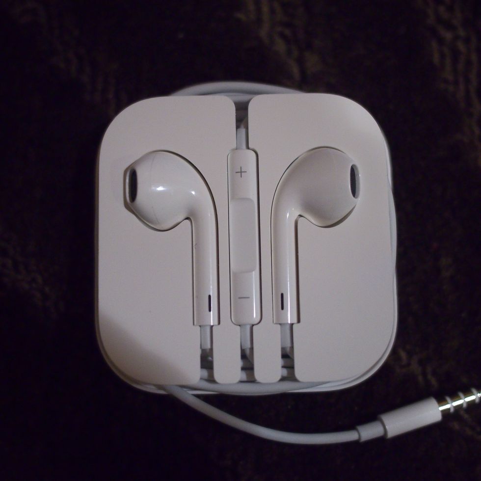 Loop the rest of the cable counter clockwise