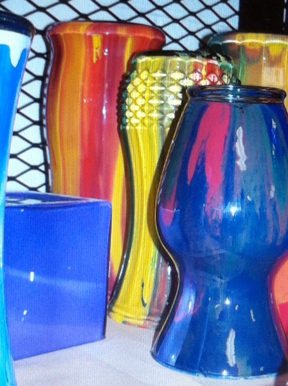 Lots of drying vases!