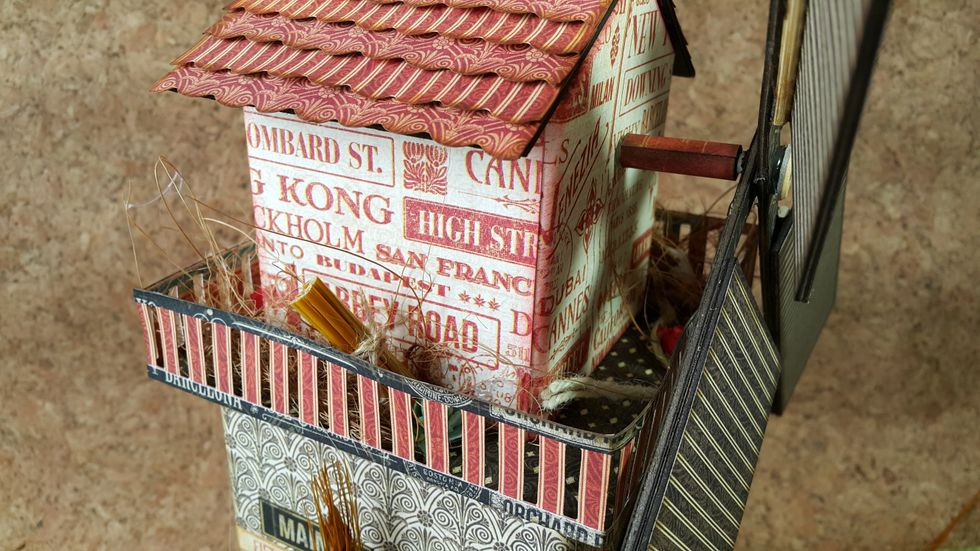 Love how the dried decorative flowers matched on this project.