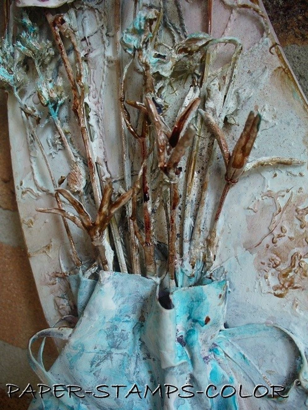 LOVE the effect from the Decadent Minx and Chocolate Sorbet on the stems and seedheads here.