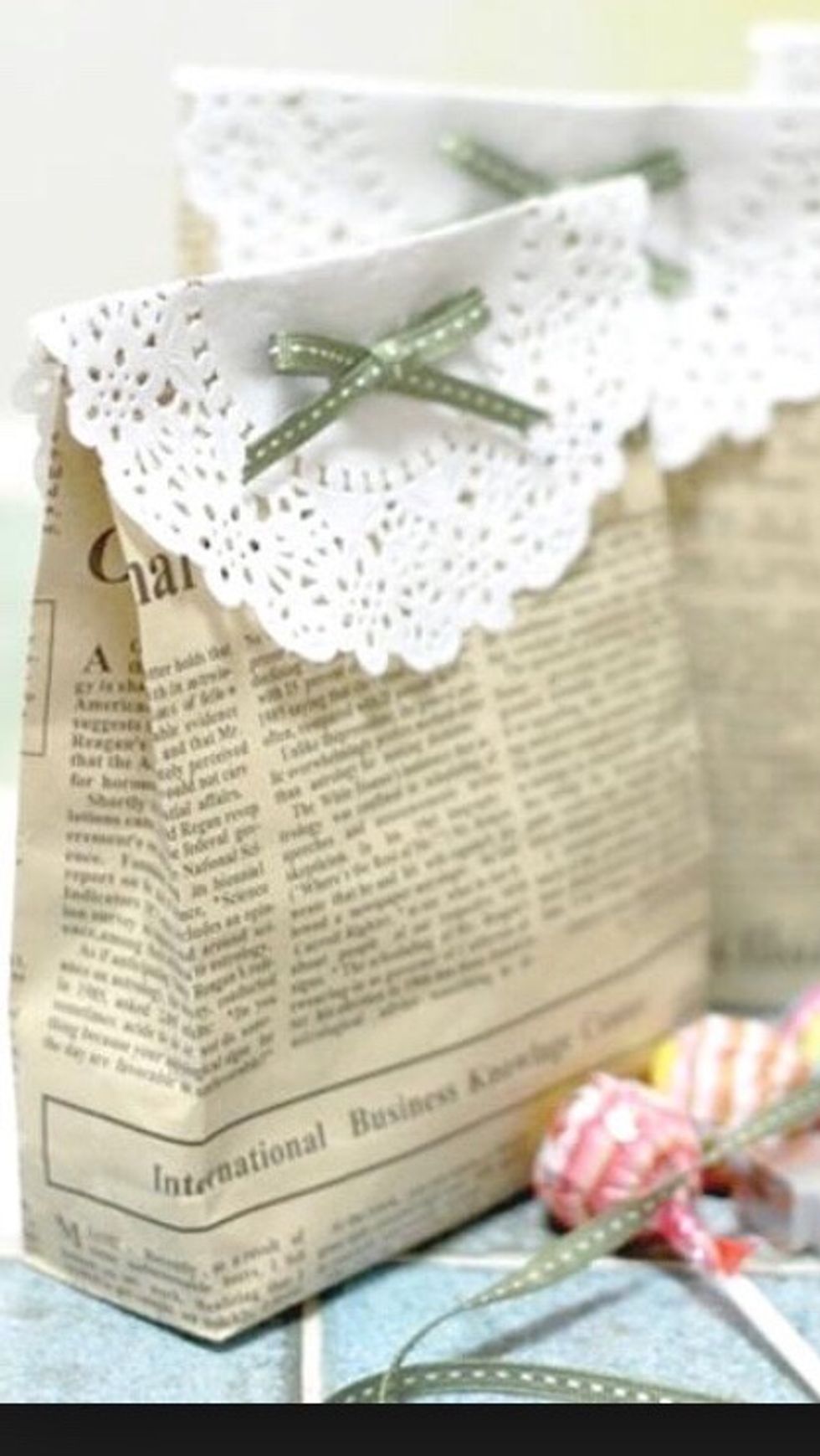 Love the use of newspapers!