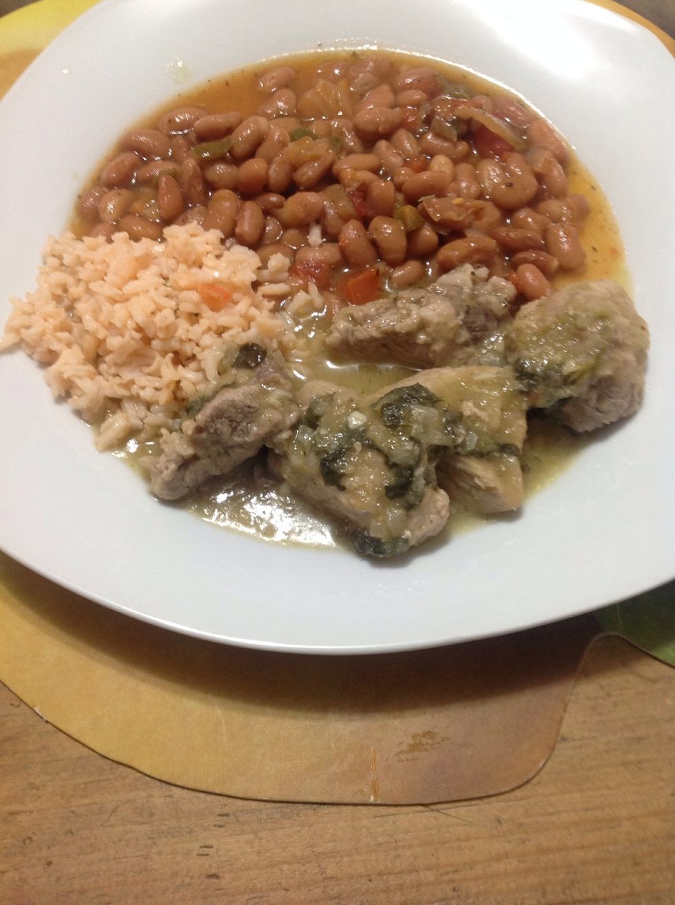 Low the heat and let it cook, it's ready to serve, you can make tacos, or tostadas it's your choice, enjoy it \ud83d\udc4c