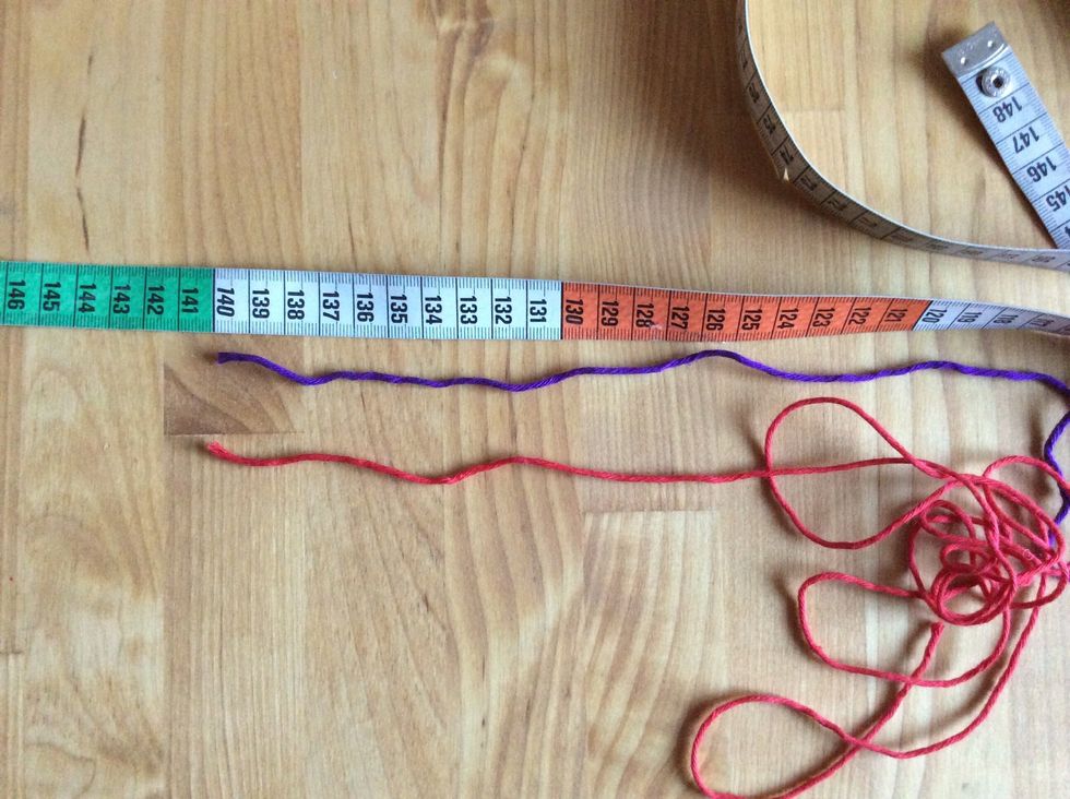 M\u00e4t av tv\u00e5 tr\u00e5dar 140 cm l\u00e5nga till snodden.