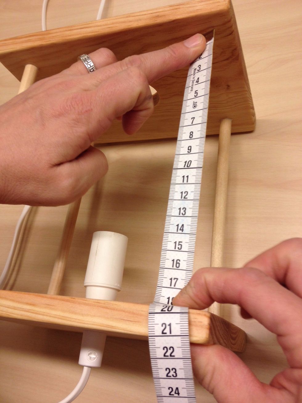 M\u00e4t h\u00f6jden p\u00e5 din lampa.