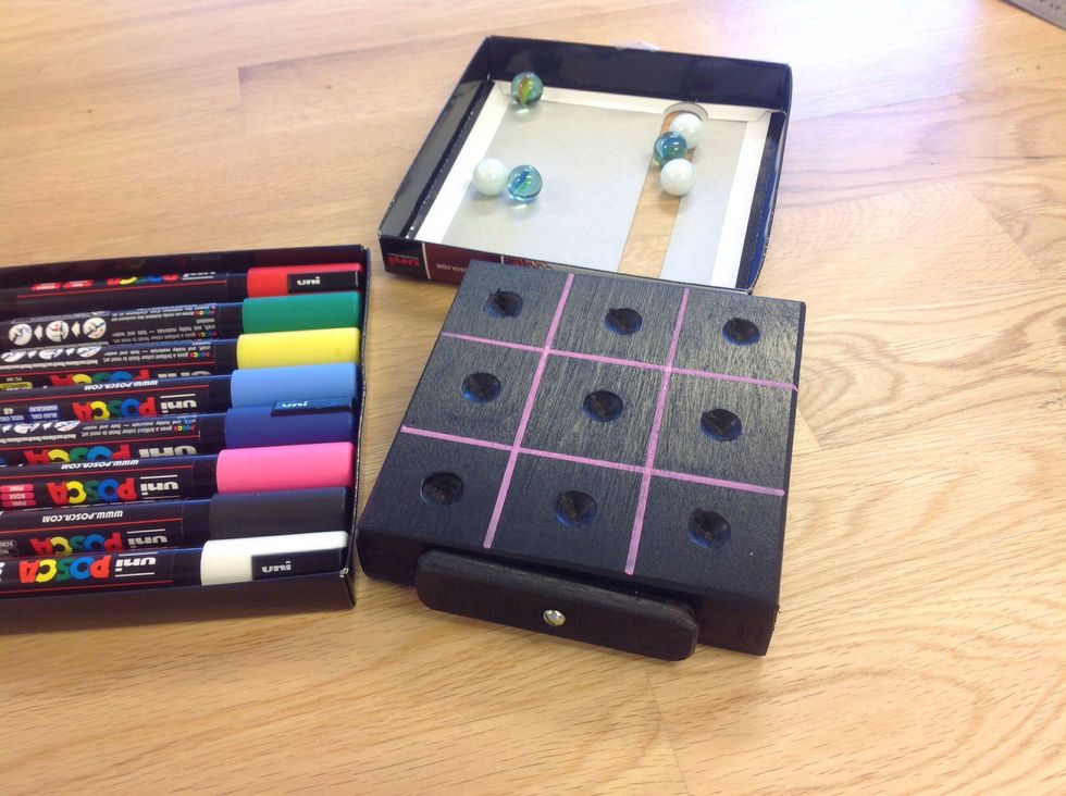 M\u00e5la och dekorera p\u00e5 valfritt s\u00e4tt.