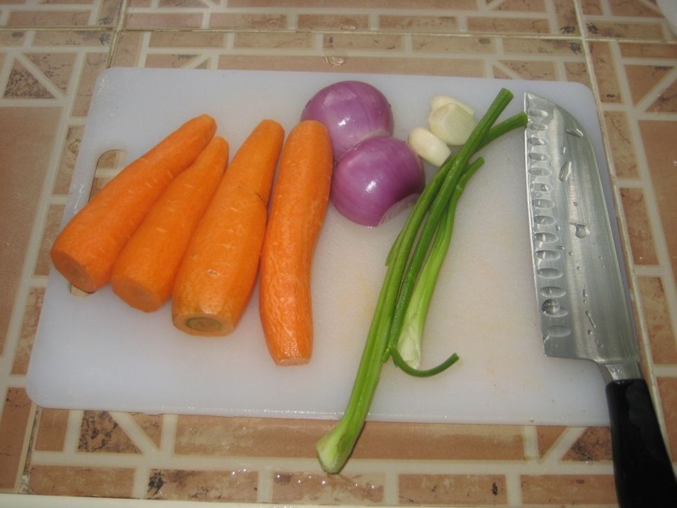 Main ingredients all lined up awaiting a quick chop.