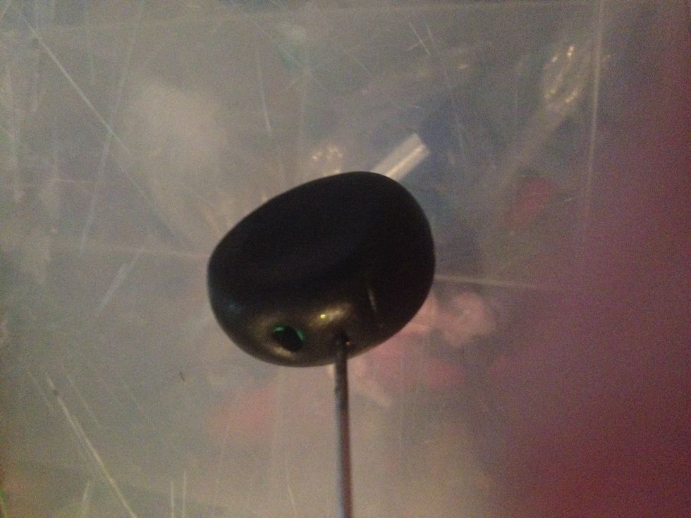 Make 3 holes on both sides of the spider