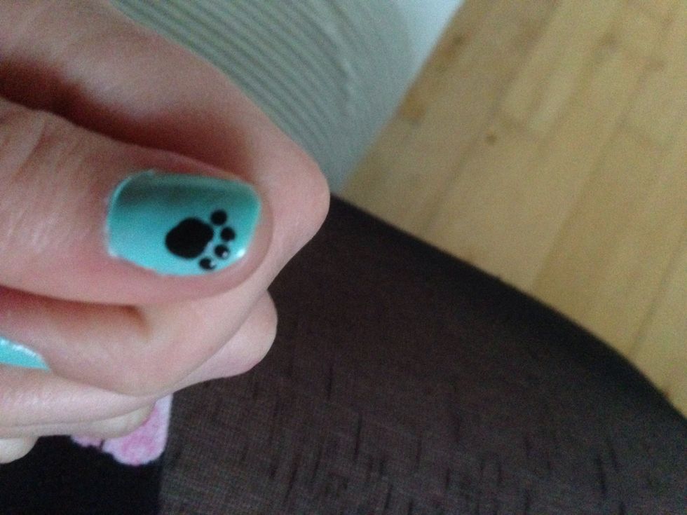 Make 4 small dotts around the Big dott!\ud83d\udc8b