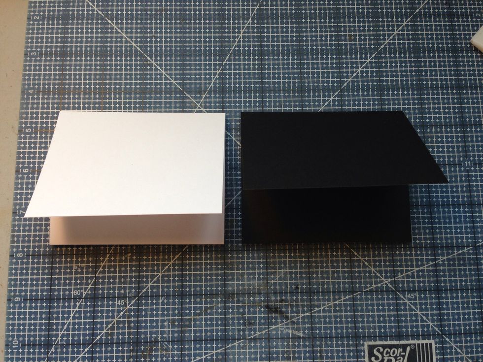 Make 6 each of the two colors of card stock. One color can be used if desired.